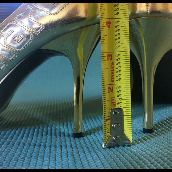 Women’s Highest Heel *HARD* Gold - Picture 5 of 8